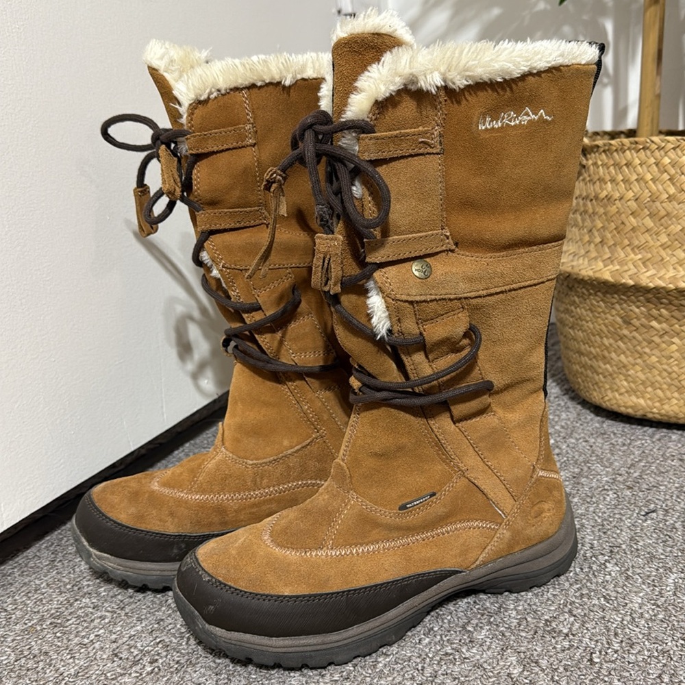 Women's Tan Wind River Boots size 8.5